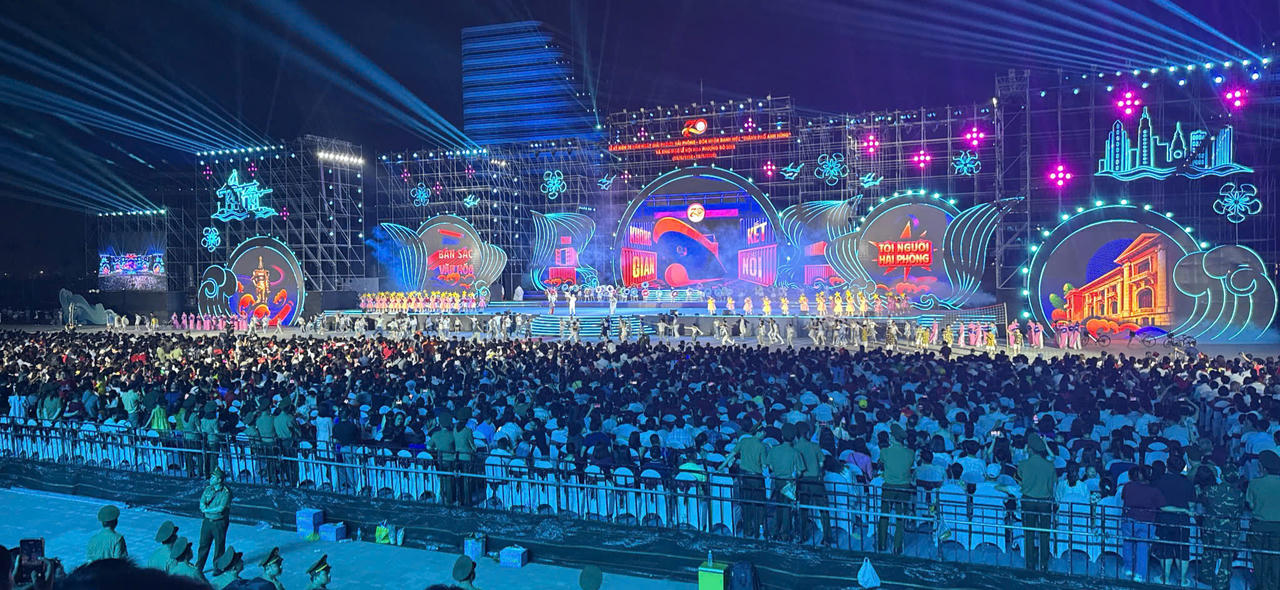 Hải Phòng kỷ niệm 70 năm Ngày Giải phóng, đón nhận danh hiệu 'Thành phố Anh hùng'