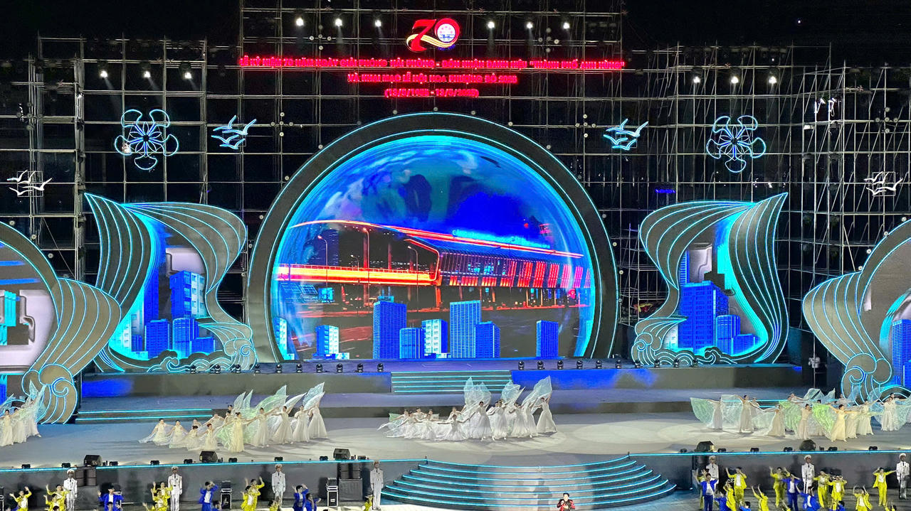 Hải Phòng kỷ niệm 70 năm Ngày Giải phóng, đón nhận danh hiệu 'Thành phố Anh hùng'