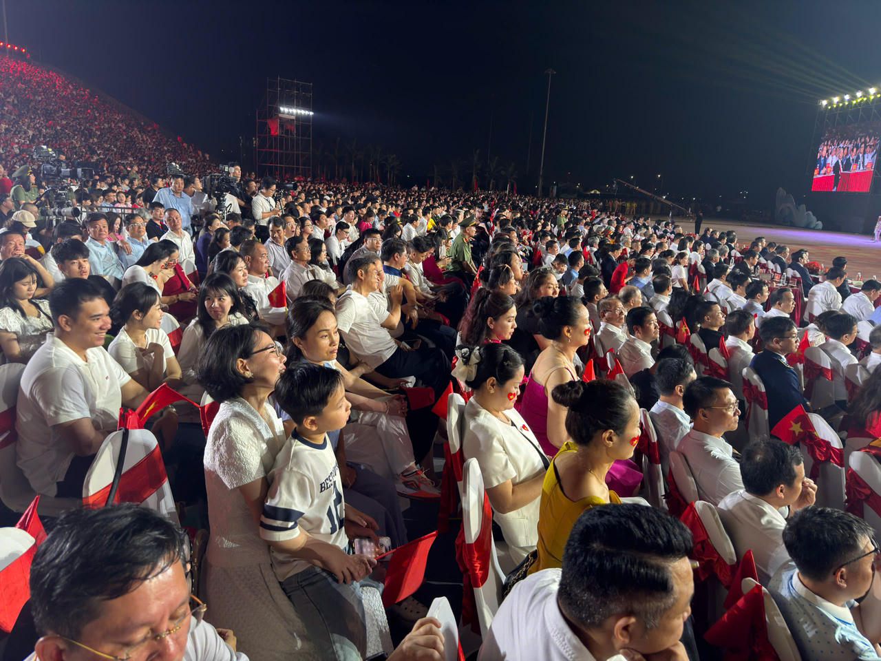 Hải Phòng kỷ niệm 70 năm Ngày Giải phóng, đón nhận danh hiệu 'Thành phố Anh hùng'
