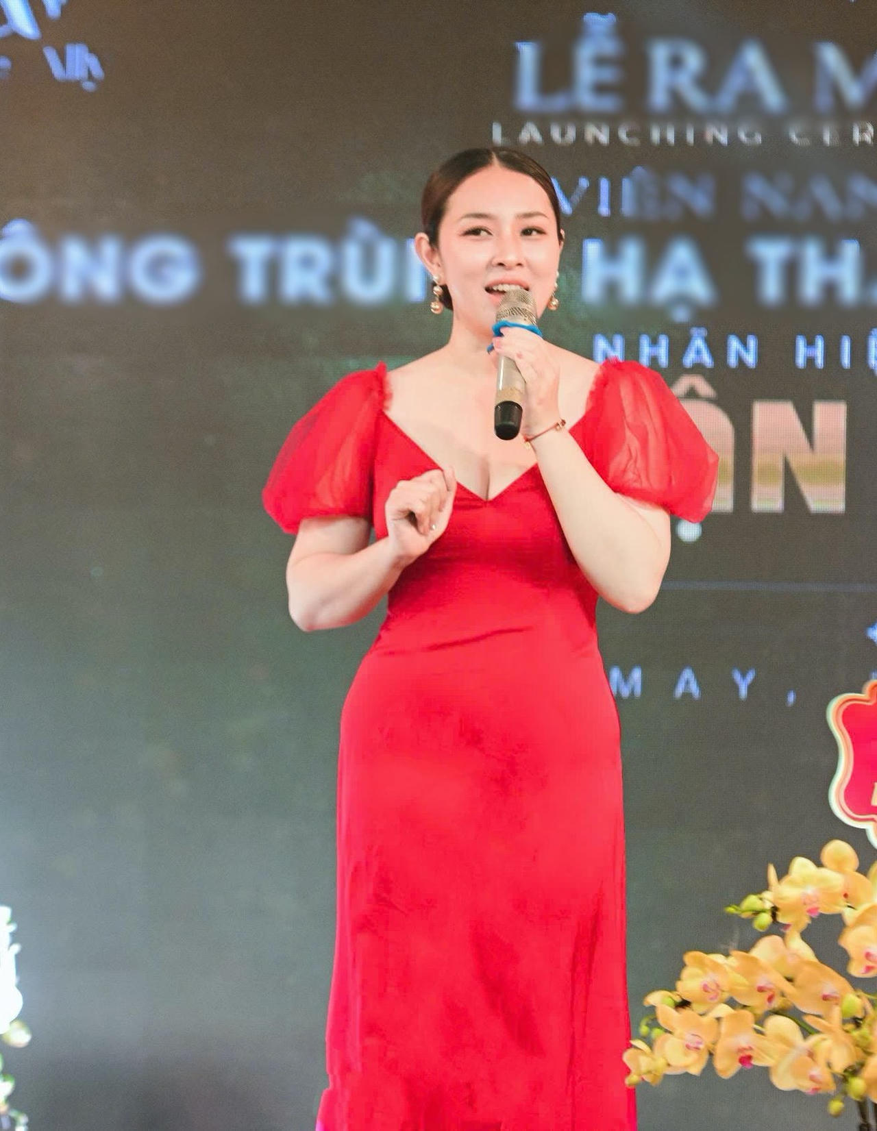 Anh Quân Idol, Bảo Trâm Idol 'đốt cháy' sân khấu với những bản hit đình đám