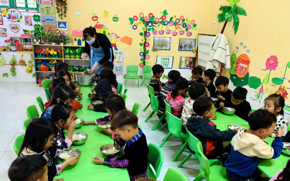 Yên Bái đảm bảo chính sách hỗ trợ học sinh vùng cao