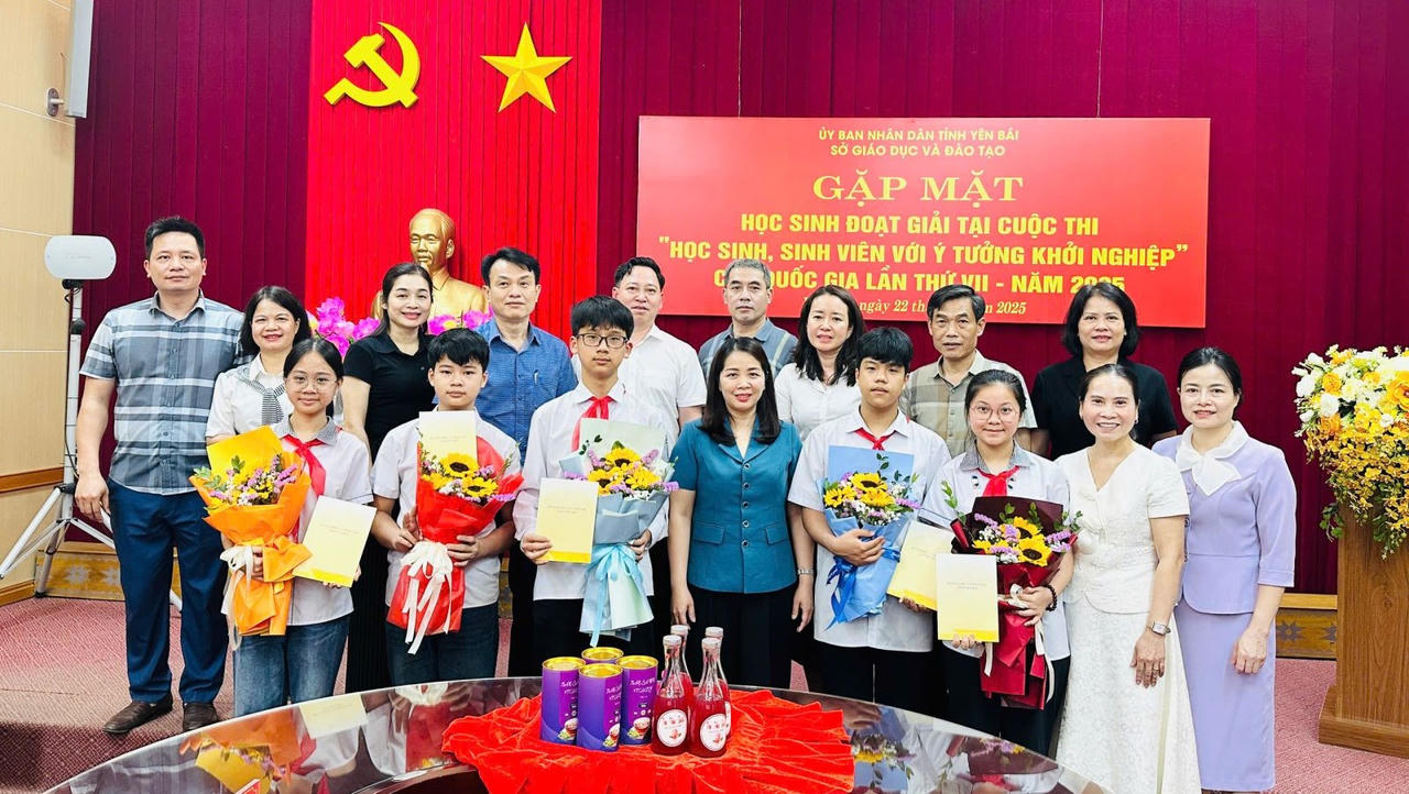 “Bản Sà Rèn Vitality” - kỳ tích khởi nghiệp của học sinh Yên Bái 