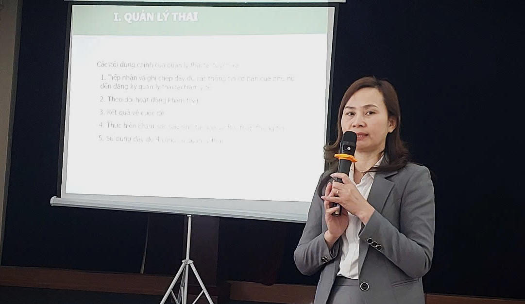 Cô đỡ thôn bản: Khơi thông nguồn lực, phát huy vai trò cầu nối