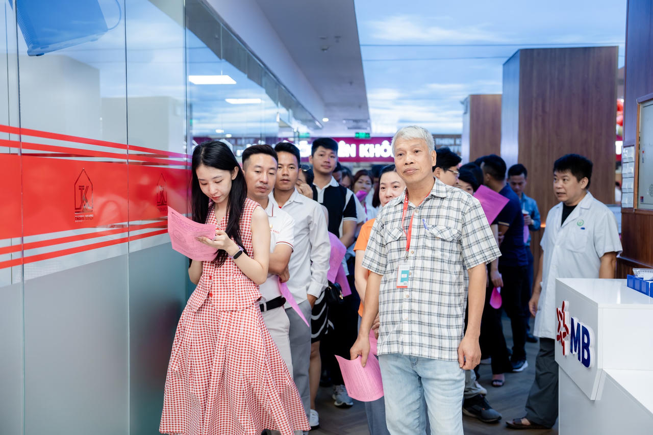 Bệnh viện Hữu Nghị Việt Đức tiếp nhận hơn 200.000 ml máu từ chương trình 'Trái tim Thiên Khôi'