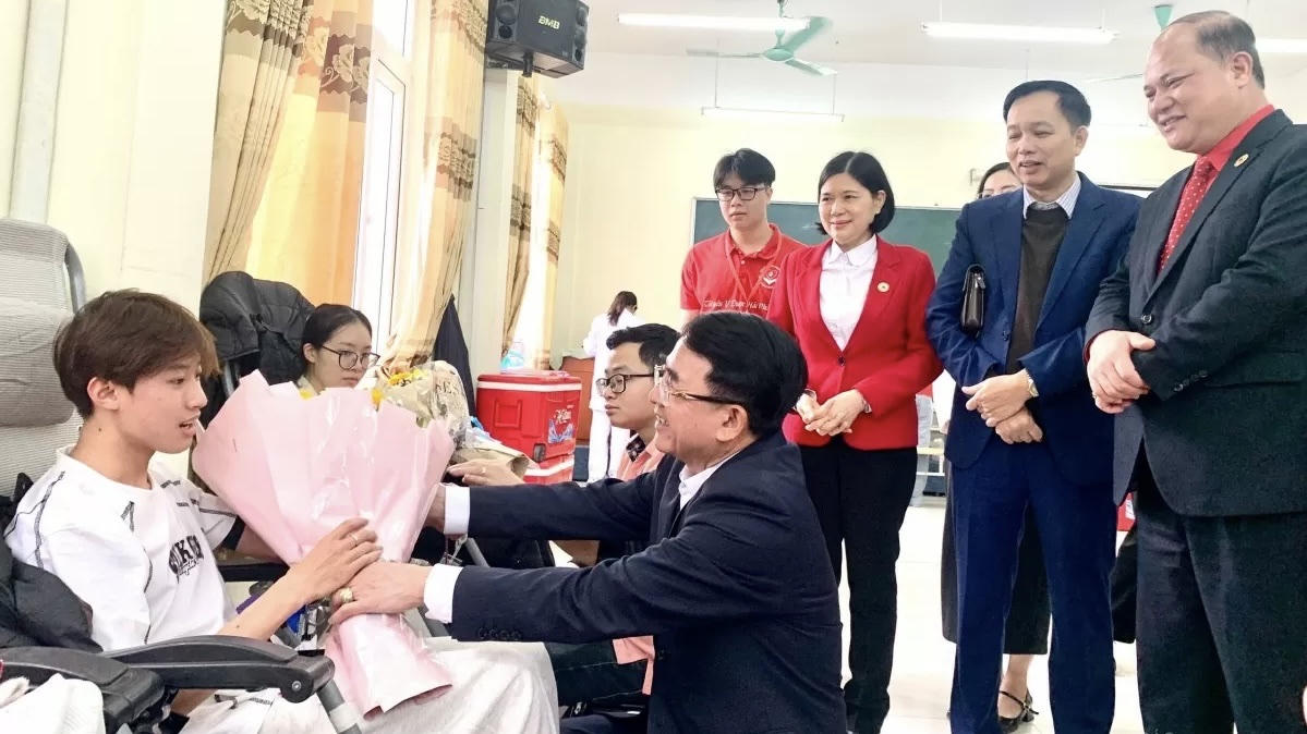 Hải Phòng: 1.000 người tham gia Ngày hội hiến máu 'Giọt hồng blouse trắng'