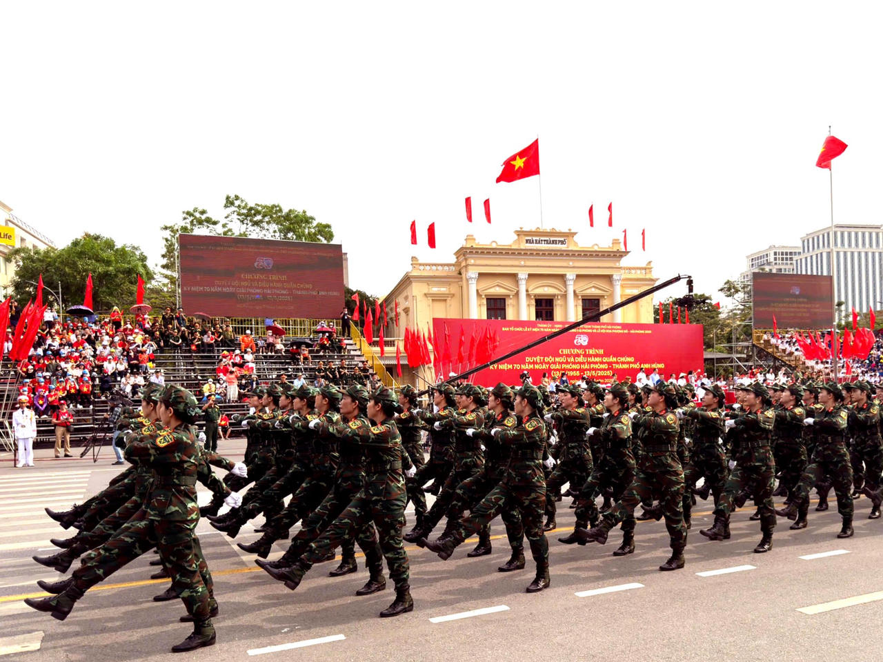  Tổng duyệt đội ngũ - diễu hành quần chúng kỷ niệm 70 năm Ngày Giải phóng Hải Phòng