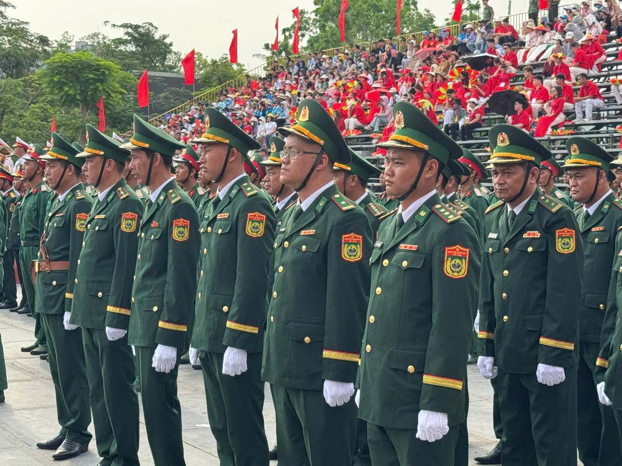  Tổng duyệt đội ngũ - diễu hành quần chúng kỷ niệm 70 năm Ngày Giải phóng Hải Phòng