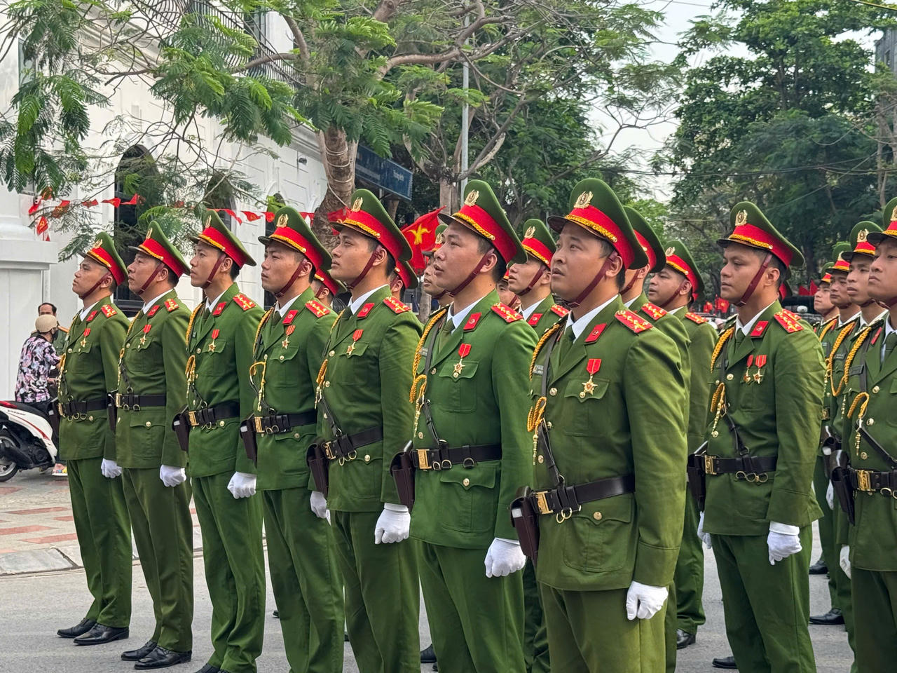  Tổng duyệt đội ngũ - diễu hành quần chúng kỷ niệm 70 năm Ngày Giải phóng Hải Phòng