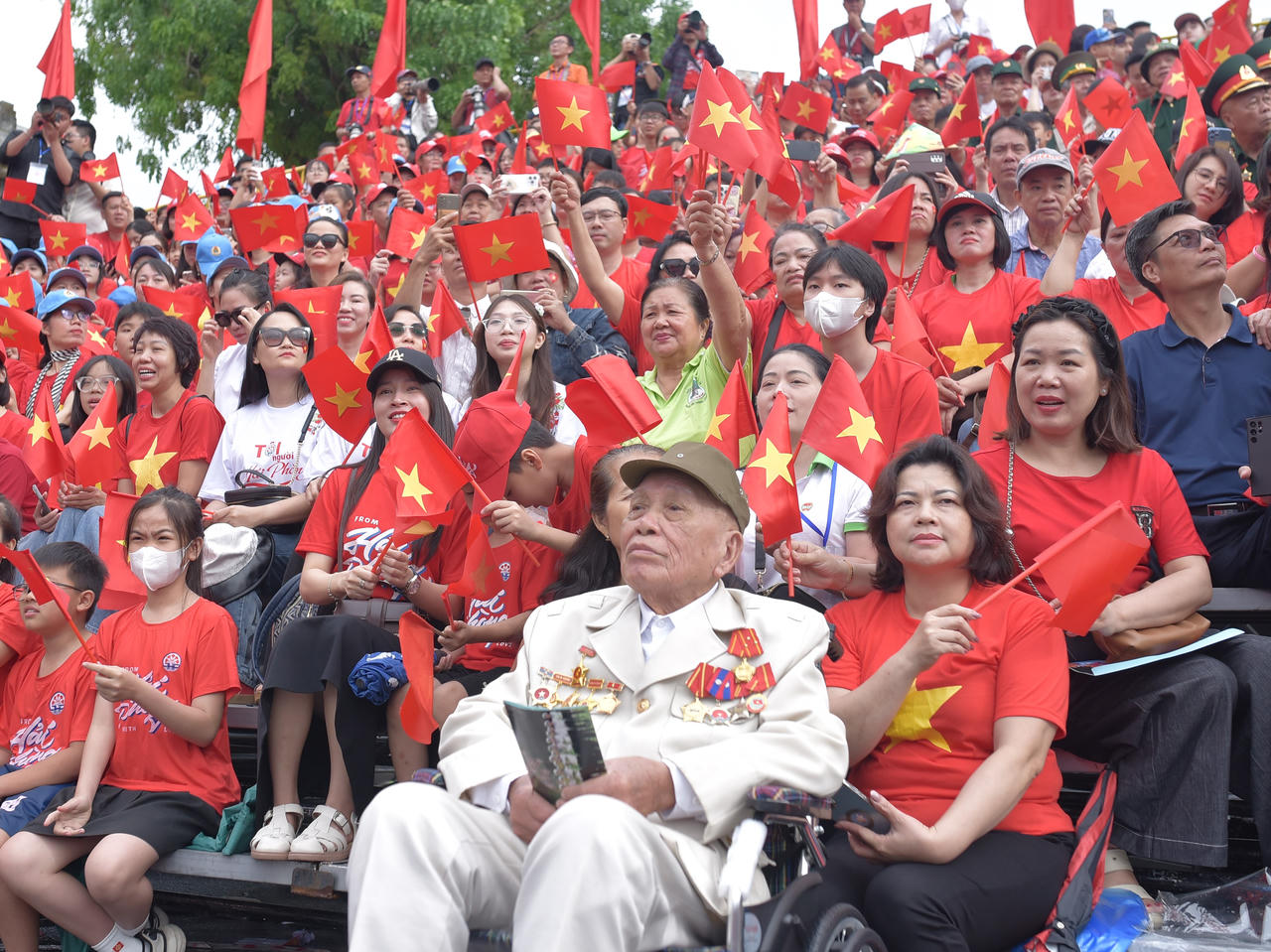 Tưng bừng kỷ niệm 70 năm Ngày giải phóng Hải Phòng