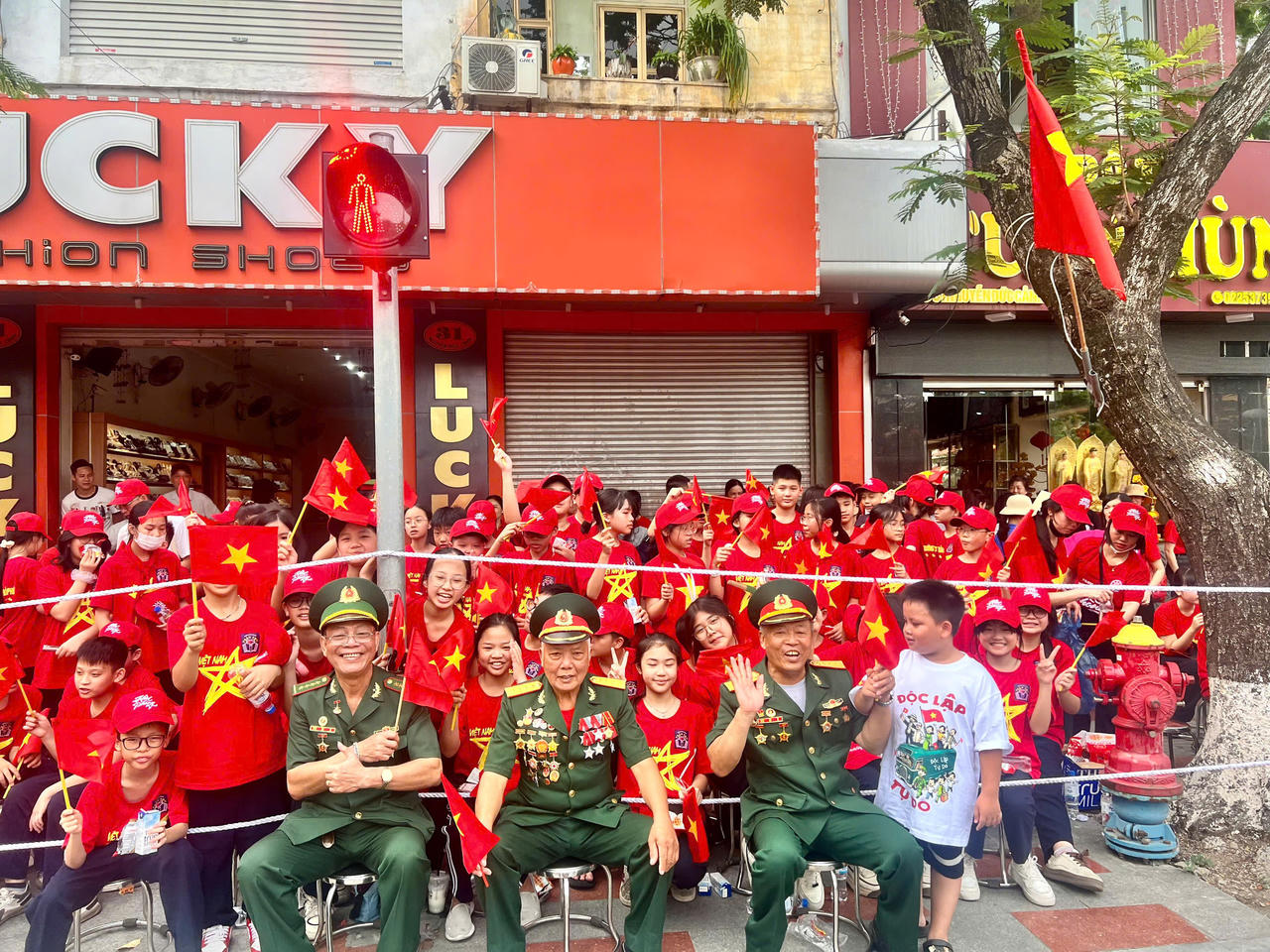 Tưng bừng kỷ niệm 70 năm Ngày giải phóng Hải Phòng