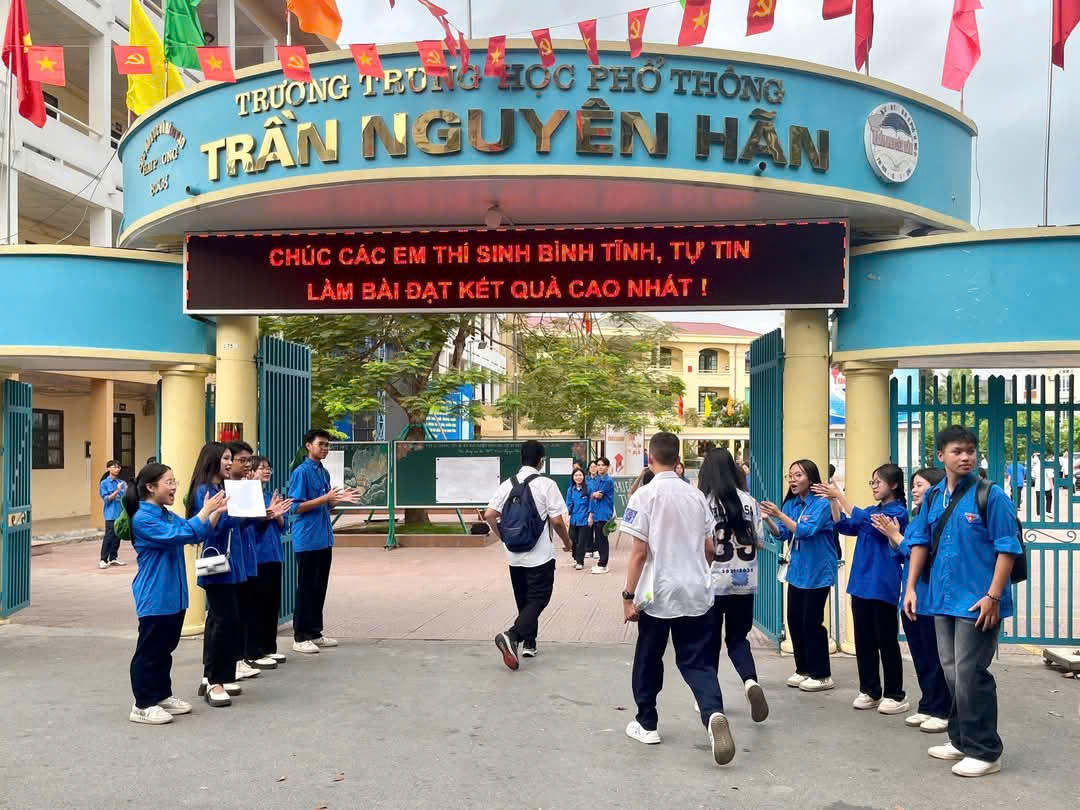 Hải Phòng: Công bố điểm chuẩn vào lớp 10 năm học 2025–2026, Trường THPT Ngô Quyền tiếp tục dẫn đầu