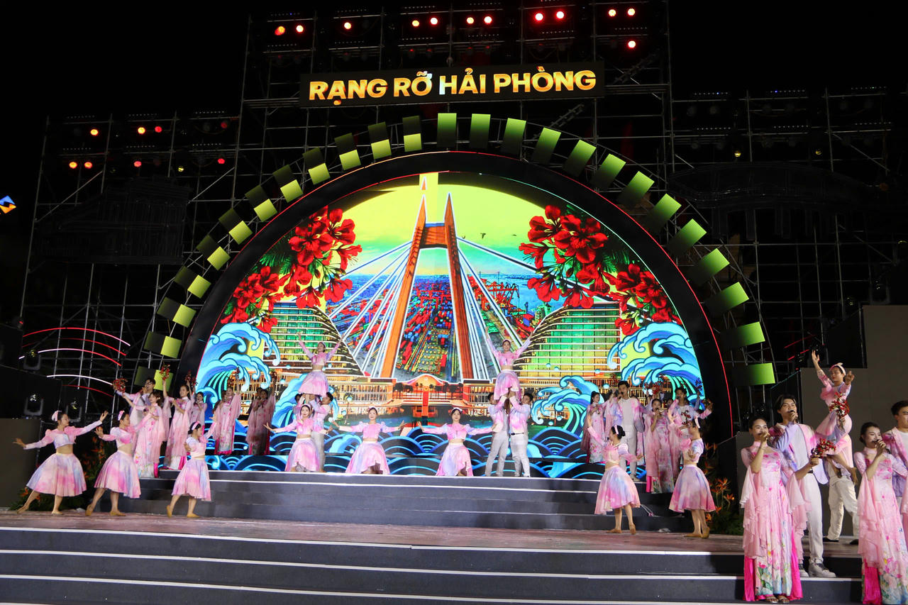 Sẵn sàng chương trình nghệ thuật chào mừng sự kiện hợp nhất tỉnh Hải Dương và TP Hải Phòng