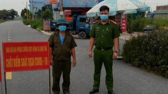 Các xã, thị trấn ở huyện Nam Sách (Hải Dương) đồng loạt lập chốt kiểm soát người và phương tiện qua lại