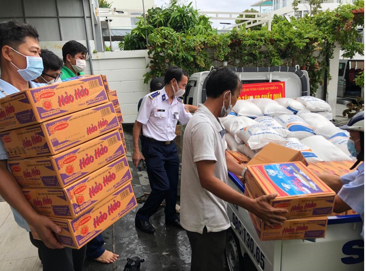 Đưa chương trình “Cảnh sát biển đồng hành với ngư dân” đến Hải Phòng