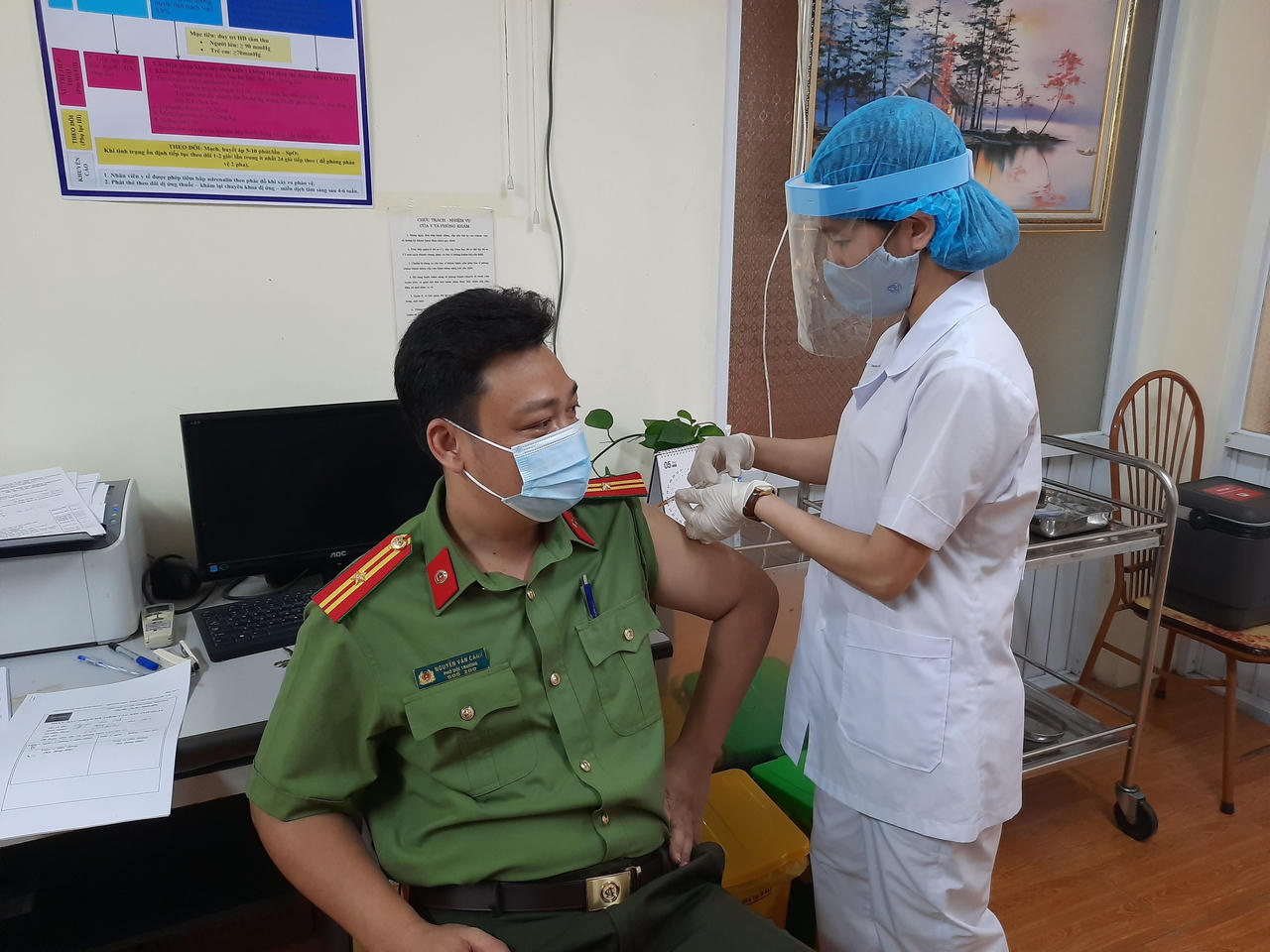 Công an Hải Dương phát huy mạnh mẽ phương châm "4 tại chỗ" để chủ động trước dịch bệnh