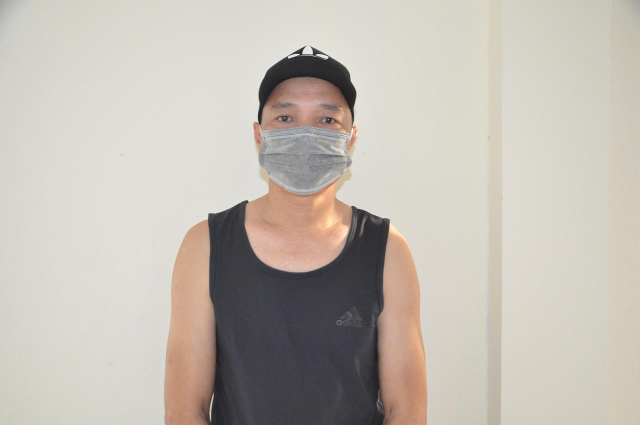 Mang vòng hoa đến uy hiếp người thân con nợ để đòi 700 triệu đồng