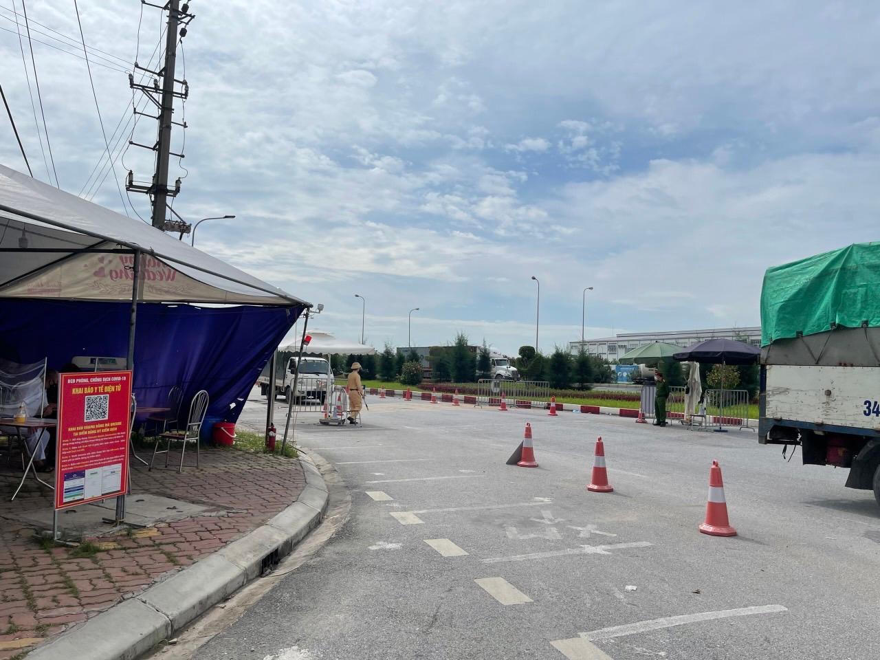 Hải Dương triển khai phần mềm quản lý di biến động của người ra, vào vùng dịch tại các chốt cấp tỉnh