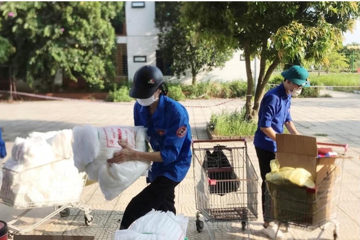 Hải Dương cử thêm 30 cán bộ y tế vào TP Hồ Chí Minh để dập dịch COVID -19