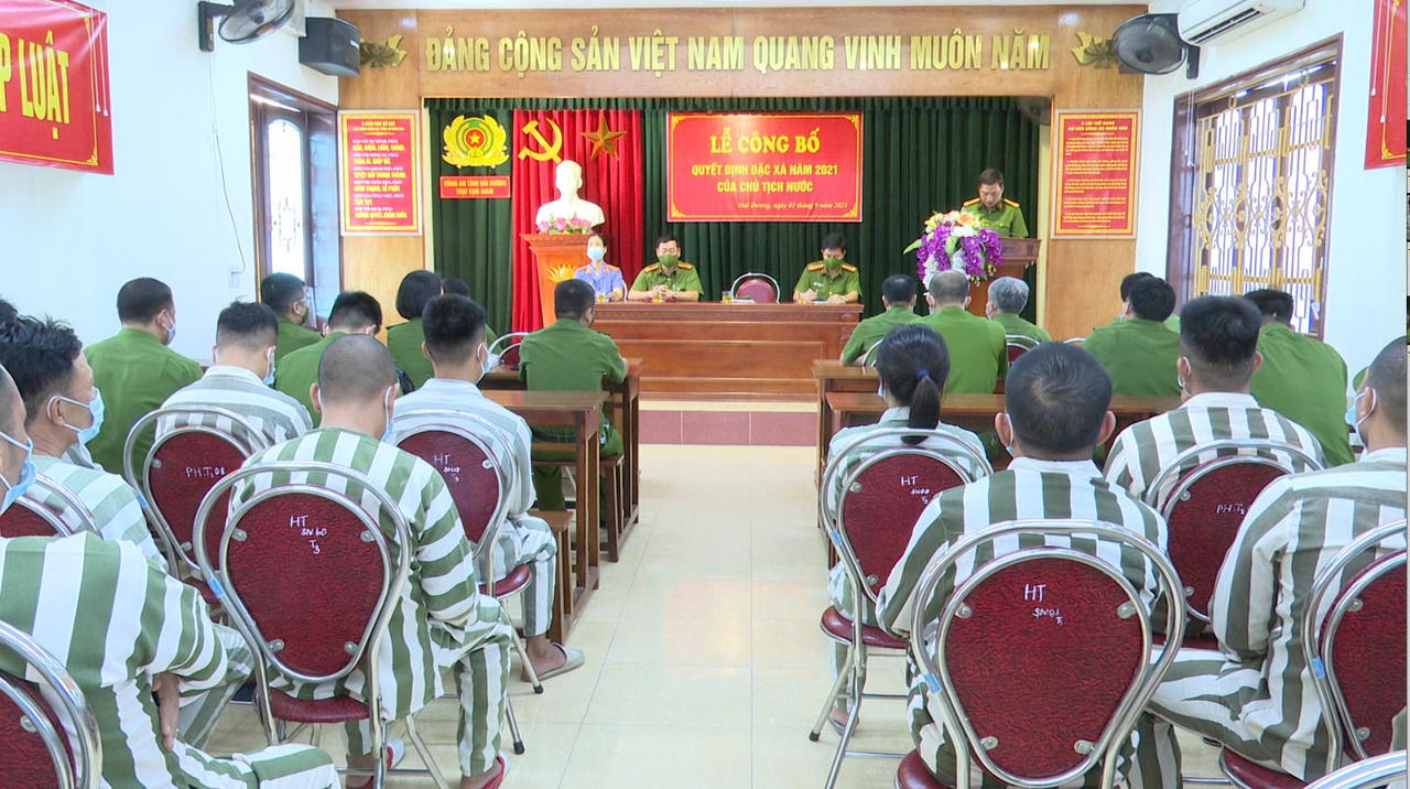 Hải Dương công bố quyết định đặc xá cho 16 phạm nhân