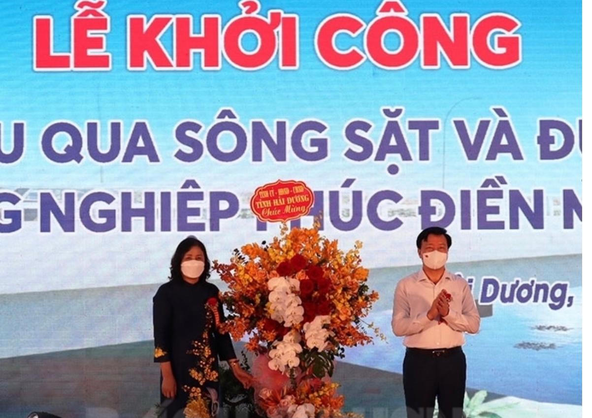 Khởi công cầu qua sông Sặt và đường dẫn vào khu công nghiệp Phúc Điền mở rộng
