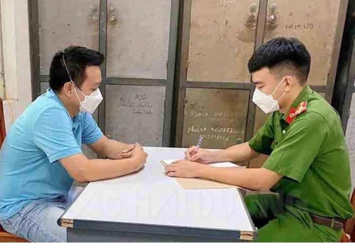 Khởi tố vụ án làm giả hàng loạt phiếu xét nghiệm COVID-19