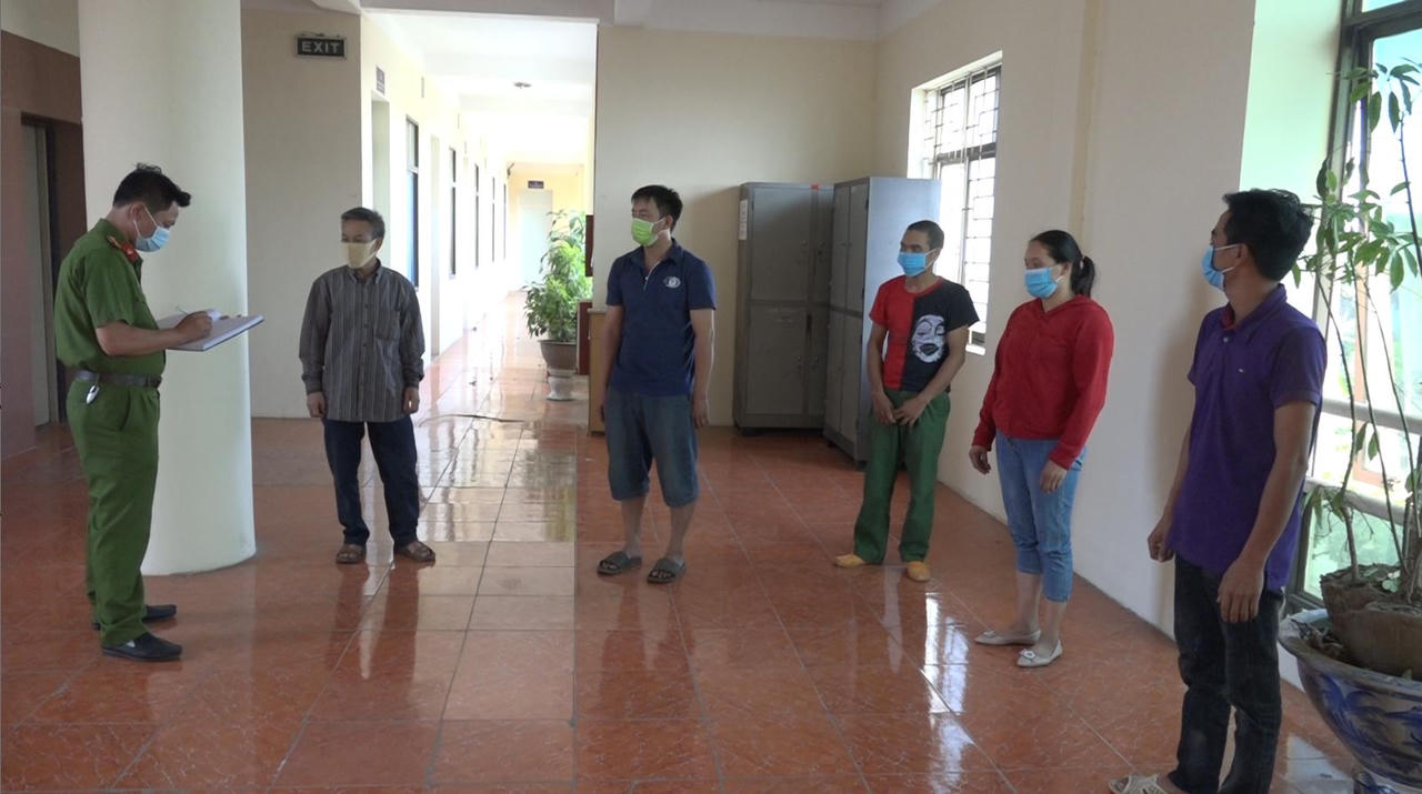 Hải Dương phát hiện cơ sở sang chiết trái phép hàng trăm tấn gas