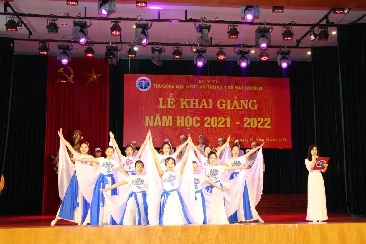 Trường Đại học Kỹ thuật Y tế Hải Dương khai giảng năm học 2021-2022