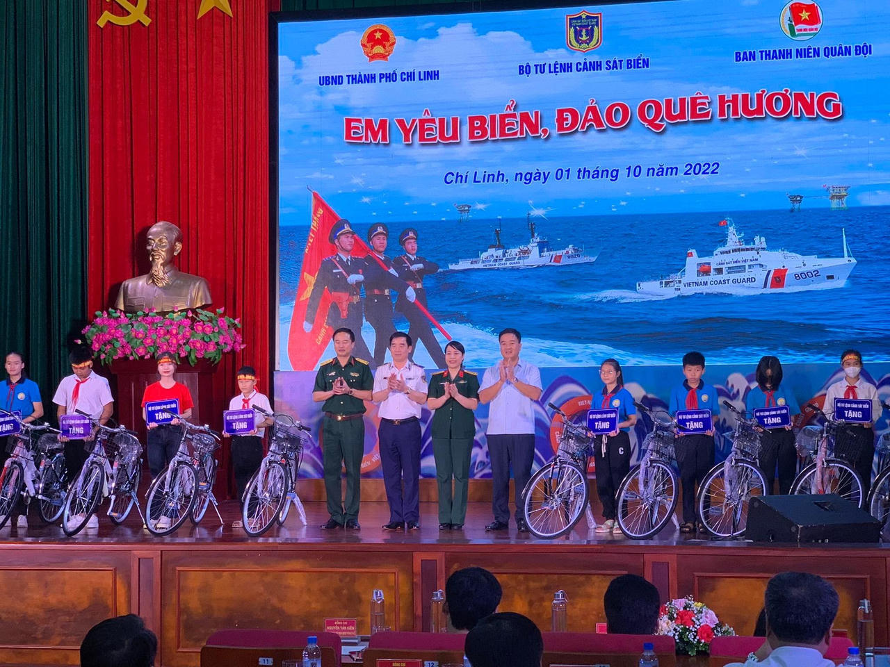 Cảnh sát biển phổ biến pháp luật, tuyên truyền về biển đảo thông qua Cuộc thi 'Em yêu biển đảo quê hương'