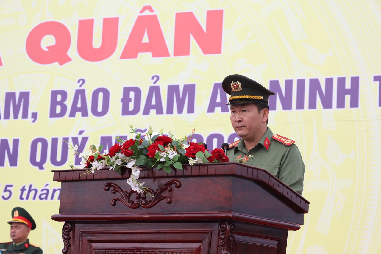 Công an loạt tỉnh, thành ra quân bảo đảm an ninh trật tự dịp Tết Quý Mão 2023