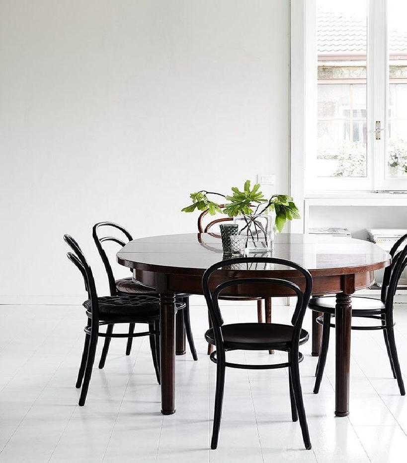 Bà mẹ 3 con áp dụng phong cách Scandinavia vào ngôi nhà khiến ai cũng bất ngờ