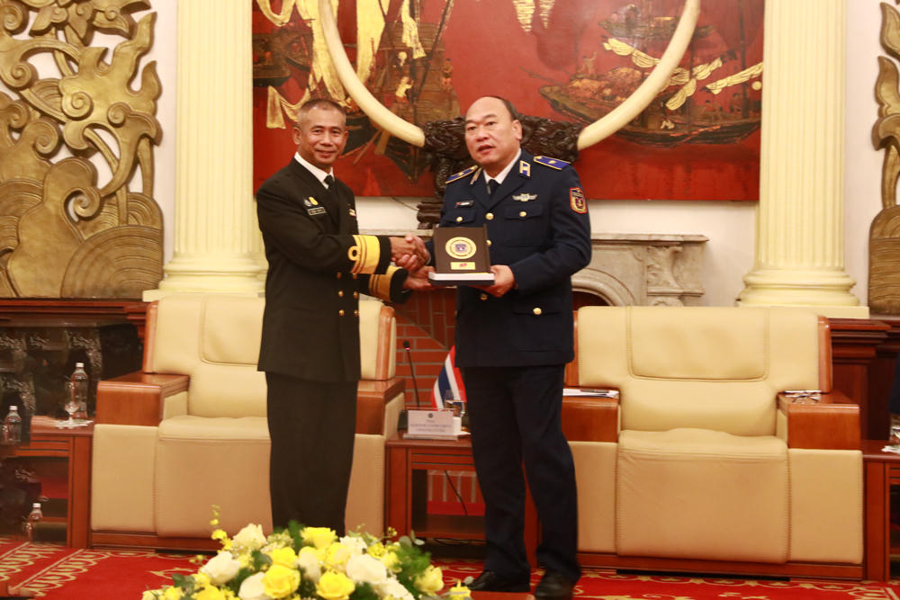 Cảnh sát biển Việt Nam gặp xã giao vào trao đổi song phương với đại diện một số nước
