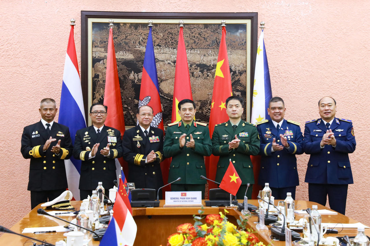 Bộ trưởng Bộ Quốc phòng Phan Văn Giang: Củng cố lòng tin lực lượng thực thi pháp luật trên biển các nước