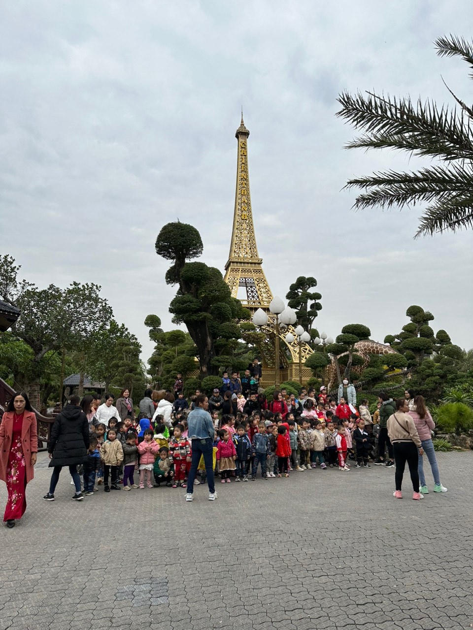 “Công viên cộng đồng” miễn phí tuyệt đẹp ở thôn quê thu hút hàng trăm người đến vui chơi mỗi ngày