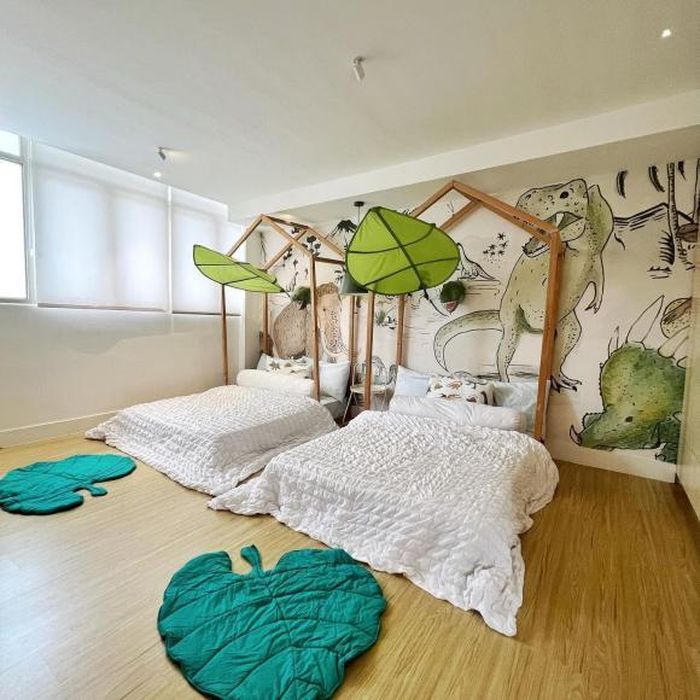 Thiết kế nhà hình hộp, có bể bơi trên cao cực ấn tượng