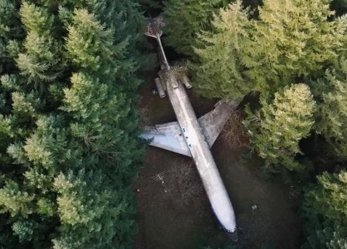 Bỏ hơn 2,3 tỷ mua máy bay Boeing bỏ hoang làm nhà ở