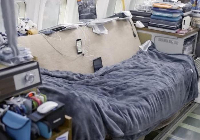 Bỏ hơn 2,3 tỷ mua máy bay Boeing bỏ hoang làm nhà ở