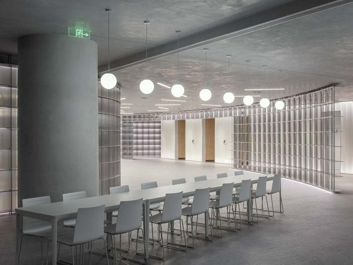 Đường cong và ánh sáng tạo nên không gian văn phòng ở Thượng Hải