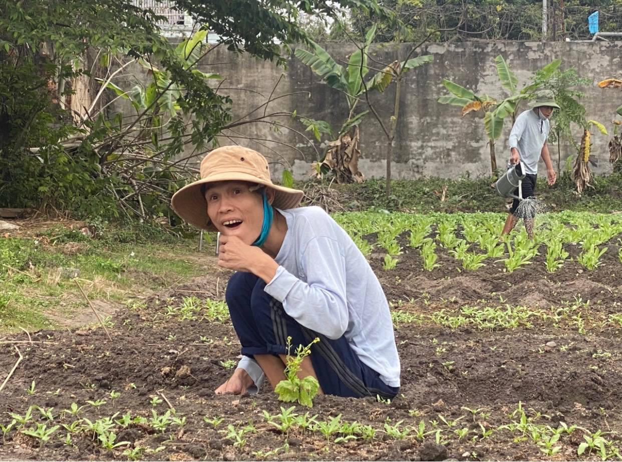 Những người cống hiến lặng thầm tại Trung tâm nuôi dưỡng tâm thần người có công và xã hội 