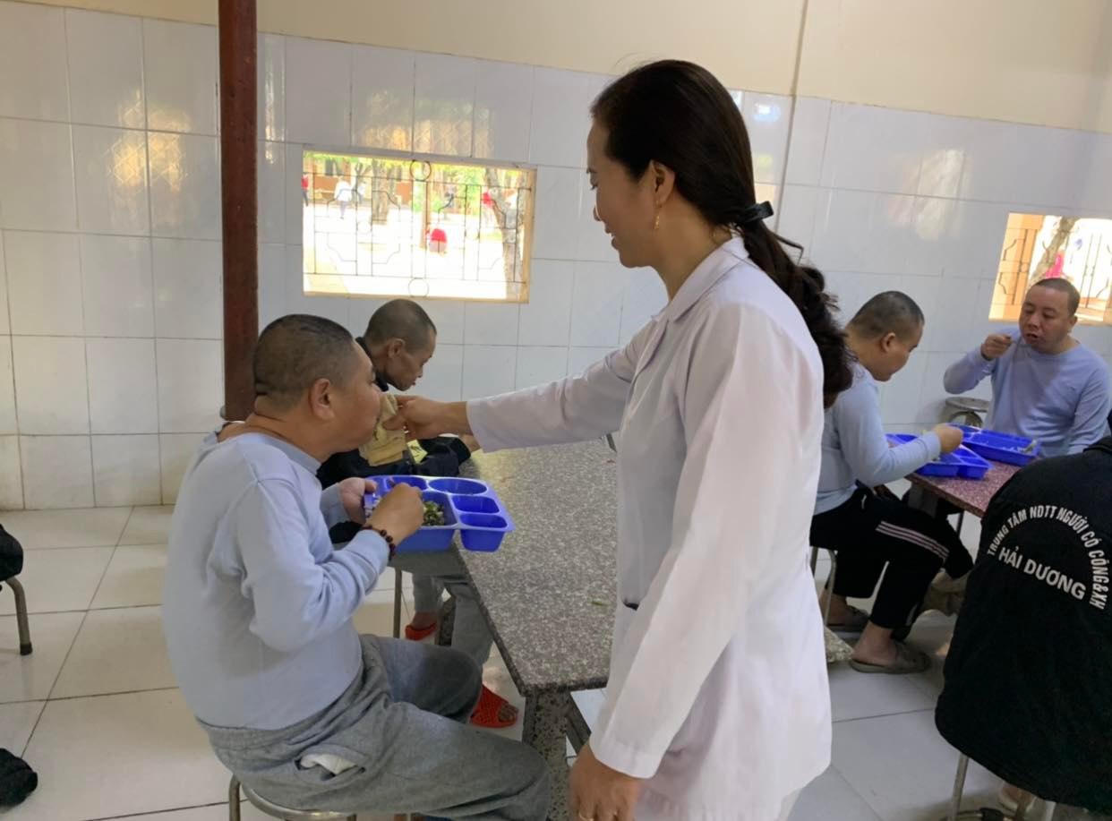 Những người cống hiến lặng thầm tại Trung tâm nuôi dưỡng tâm thần người có công và xã hội 