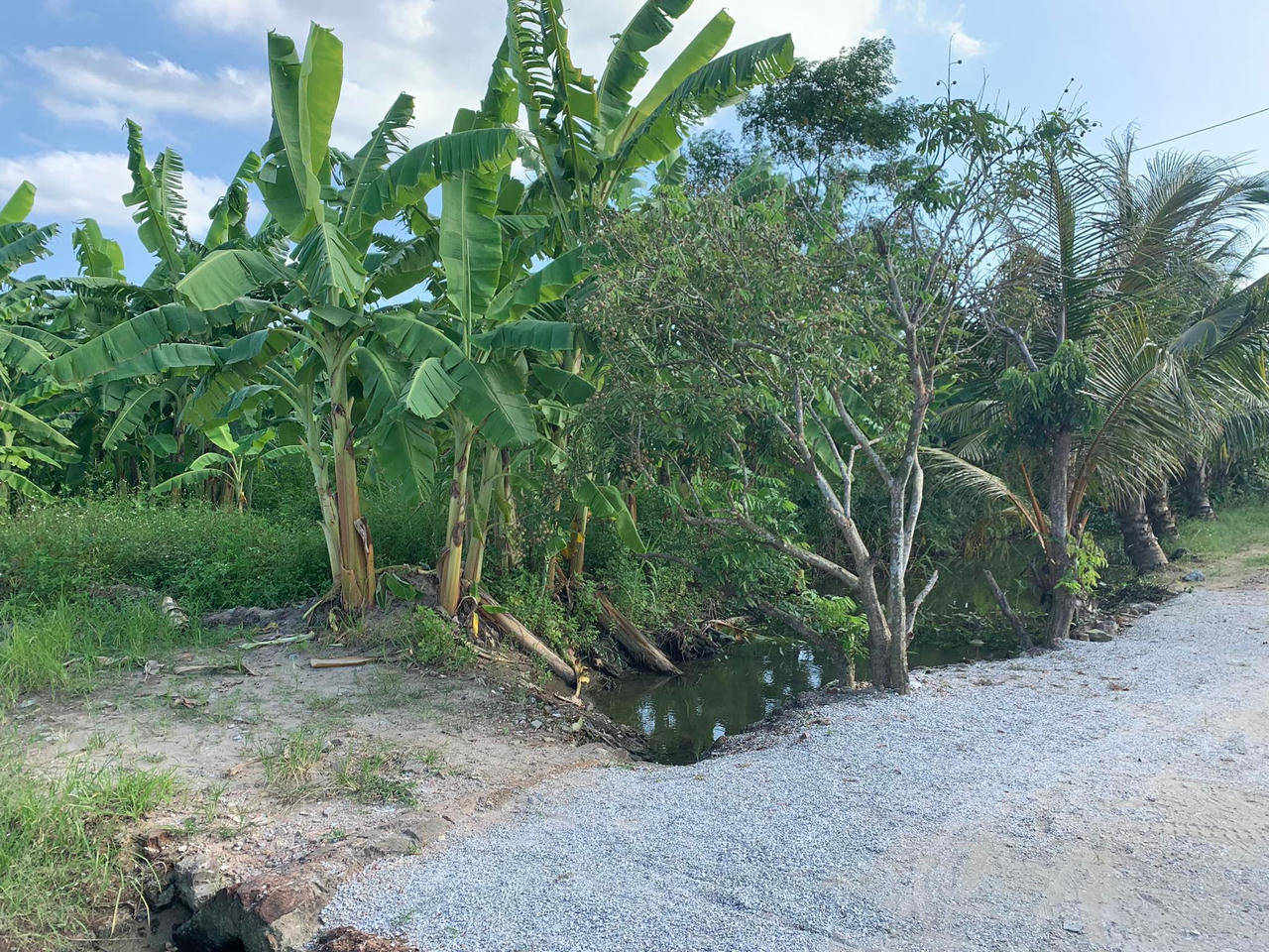 Tứ Kỳ (Hải Dương): Cán bộ thôn ký thoả thuận giao sông lấy tiền 