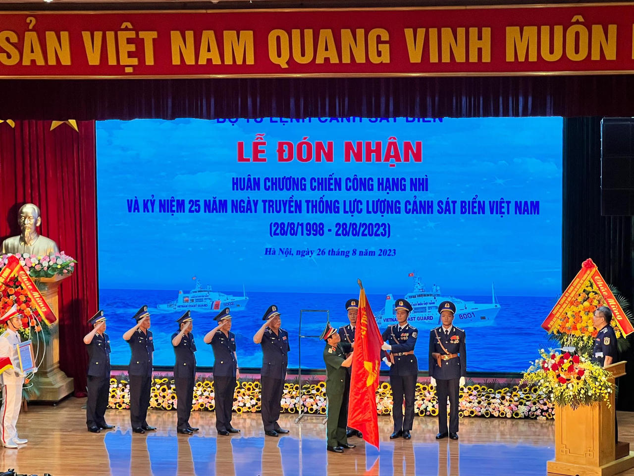 Cảnh sát biển Việt Nam: Vượt qua mọi khó khăn, luôn kiên quyết dũng cảm, đoàn kết hiệp đồng, giữ nghiêm pháp luật trên biển