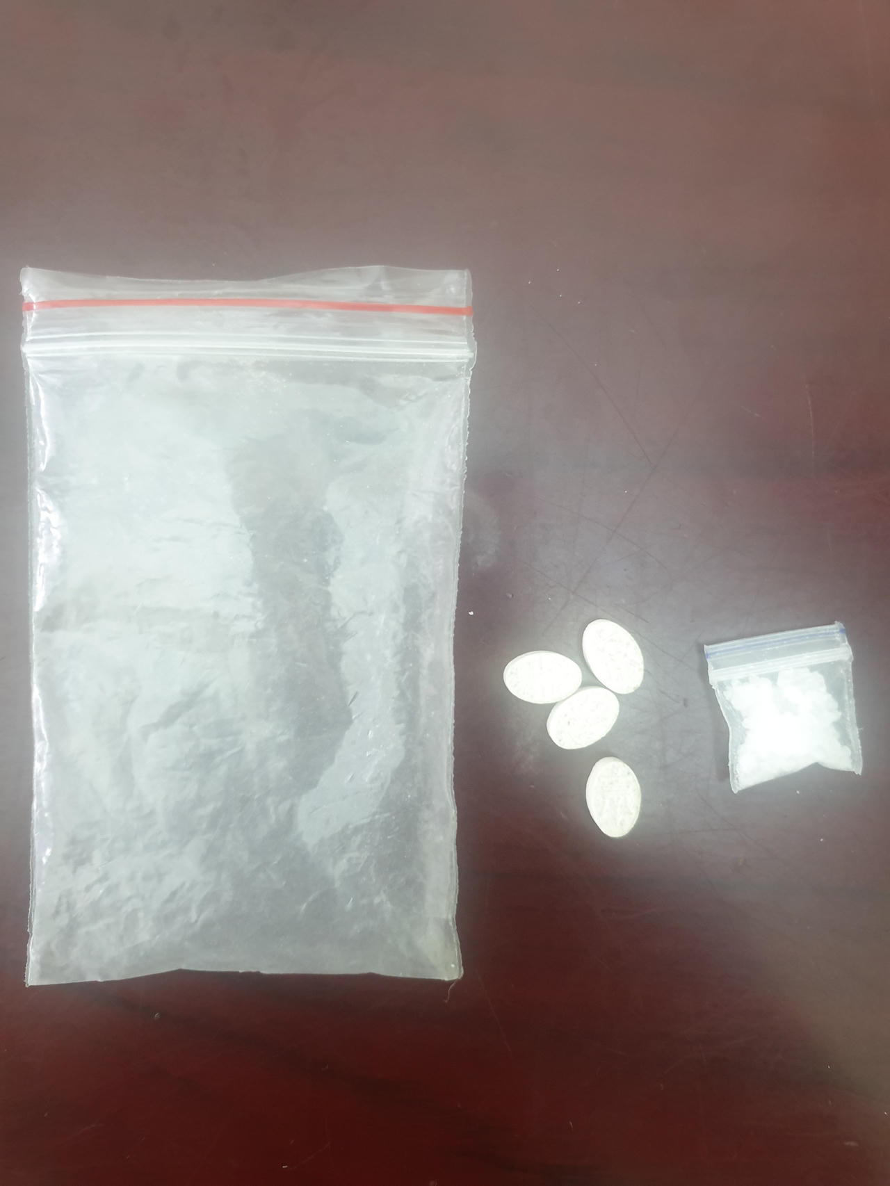 Bình Giang (Hải Dương): Khởi tố 2 vụ và 4 bị can về tội mua bán trái phép chất ma tuý