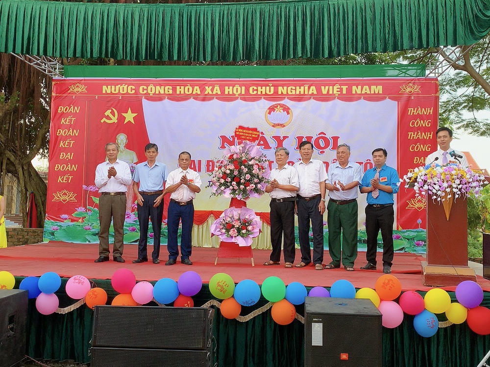 Xã Hợp Tiến sôi nổi Ngày hội Đại đoàn kết: Toàn dân đoàn kết xây dựng nông thôn mới, đô thị văn minh