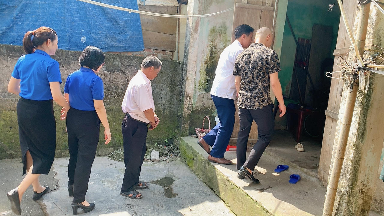 Nam Sách (Hải Dương) trao tặng nhiều phần quà ý nghĩa trong Tháng hành động vì trẻ em 