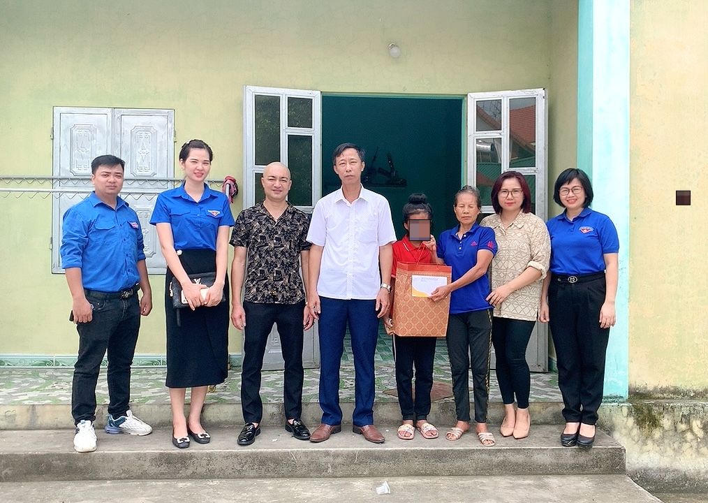 Nam Sách (Hải Dương) trao tặng nhiều phần quà ý nghĩa trong Tháng hành động vì trẻ em 