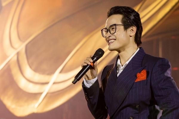 H'Hen Niê bức xúc khi bị sử dụng hình ảnh quảng cáo sản phẩm nhạy cảm; Thủy Tiên lên tiếng về vụ lùm xùm 30 triệu chuyển nhầm