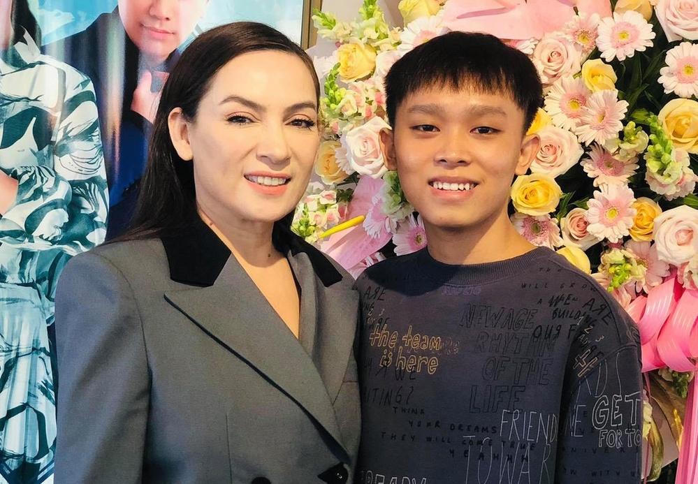 Hồ Văn Cường hé lộ sự thật phía sau tin nhắn muốn thoát khỏi Phi Nhung; Ca sĩ Duy Mạnh muốn chấm dứt scandal