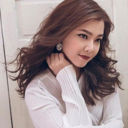 Thủy Tiên bị tố nói dối vì lên thanh minh chỉ sửa nhà nay lại xây mới; Nathan Lee kêu gọi khán giả đừng gửi tiền từ thiện cho nghệ sĩ