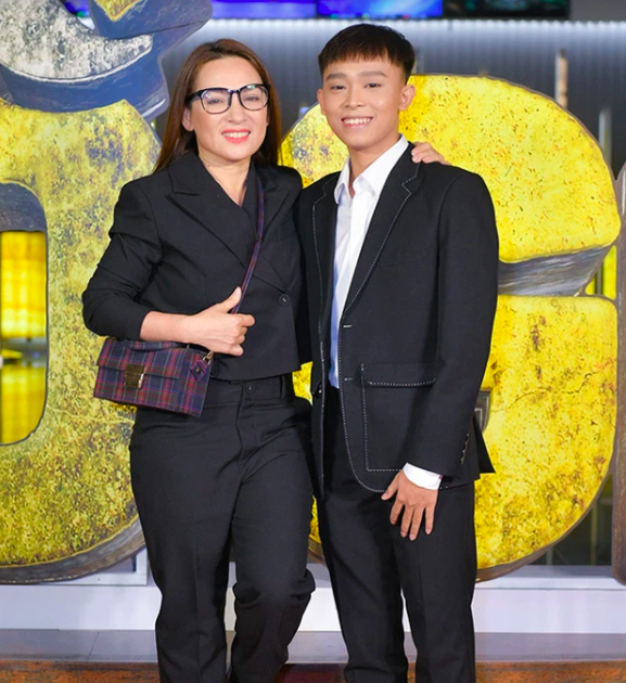 Hồ Văn Cường quay clip xin lỗi con gái Phi Nhung, làm rõ gia cảnh chị gái; Quang Lê bật mí Phương Mỹ Chi thu tiền 'khủng'