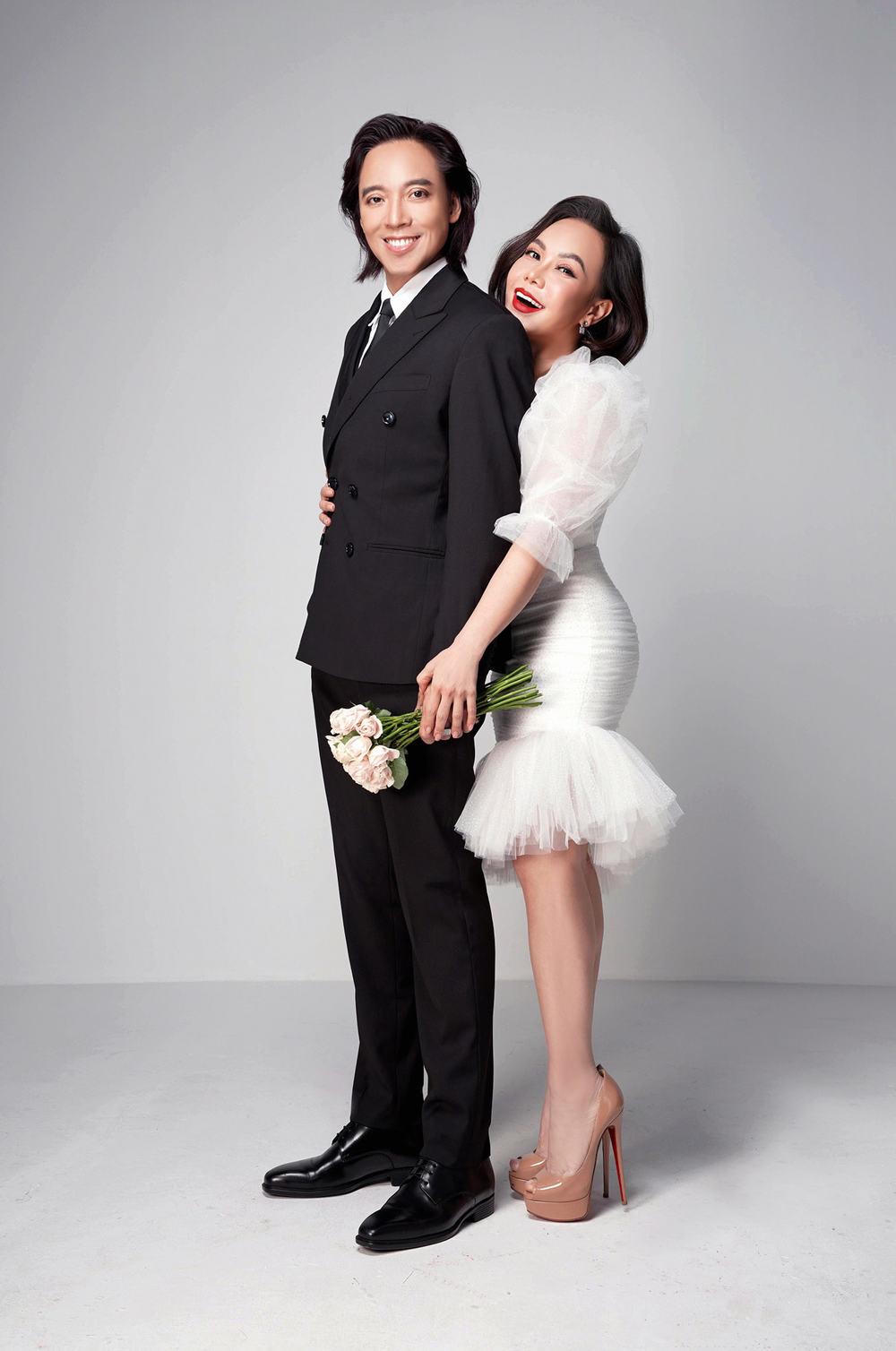 Vợ chồng Đoàn Di Băng mua đất xây nhà cho người vô gia cư; Xuân Lan, Thúy Diễm kêu gọi ủng hộ bếp nấu cơm ở TP HCM